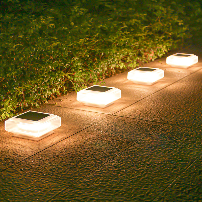 Modern Transparent Solar Post  - Post Cap Light recensione e prezzo