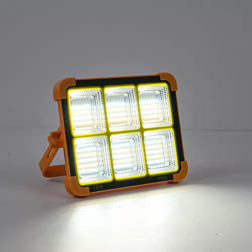 Outdoor Portable LED Solar Flo - Zumtobel Outdoor Lighting recensione e prezzo